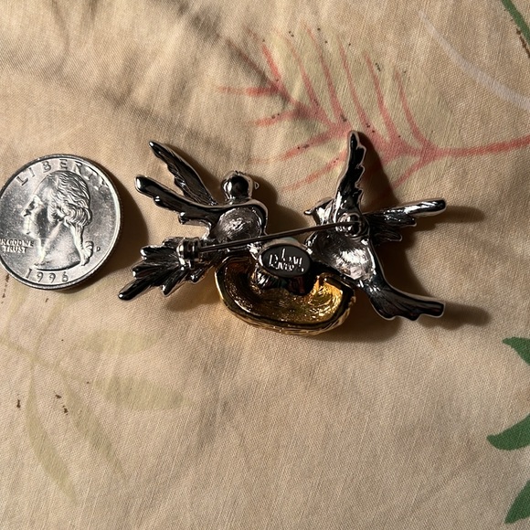 Joan Rivers brooch - Picture 3 of 3